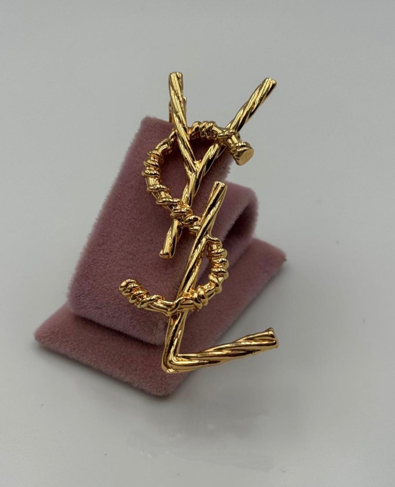 Broche Y moyenne